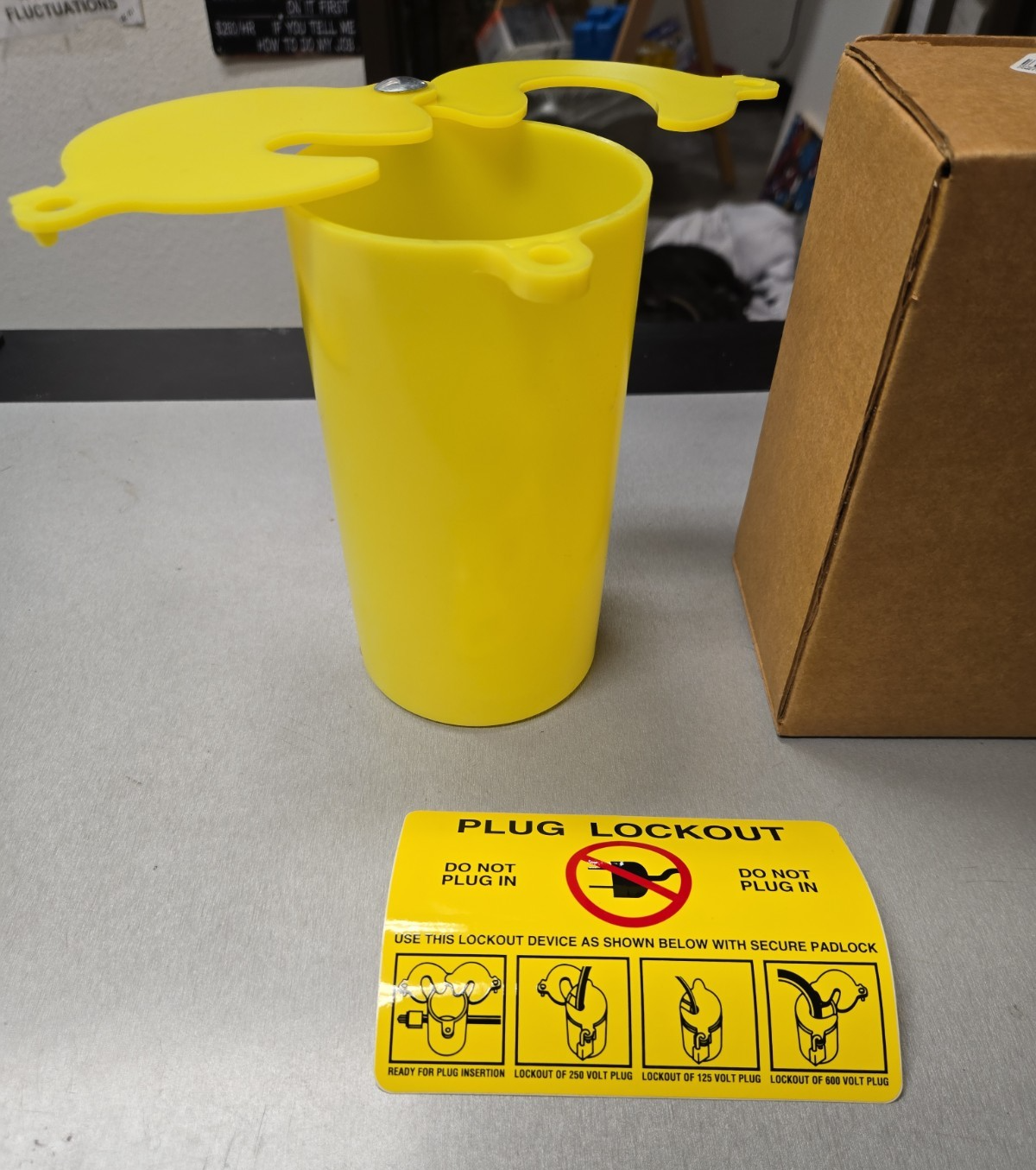 Lab Safety Supply Lock-Out PLUG LOCK MODEL 18135 #1254