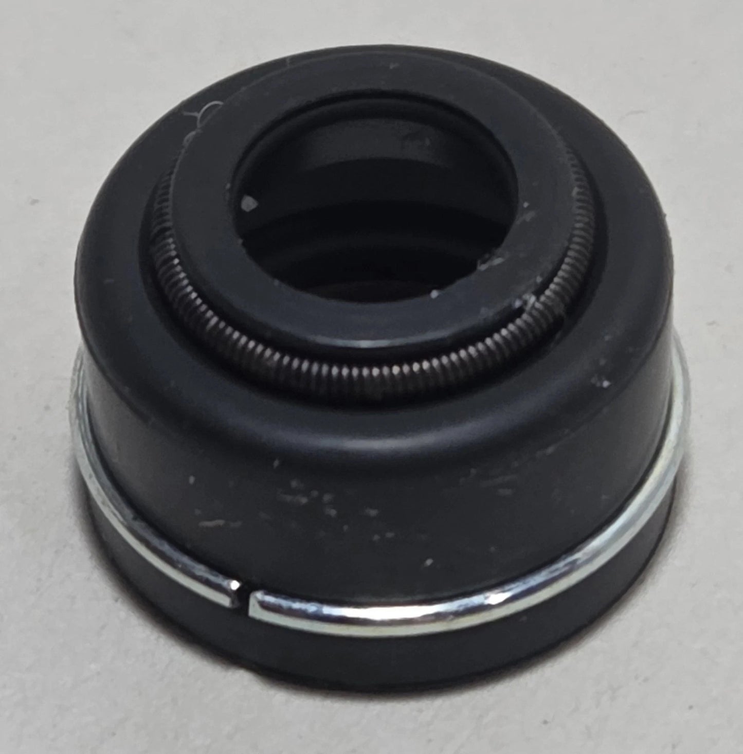 4X Kawasaki OEM Valve Oil Seal 92049-016 #0593