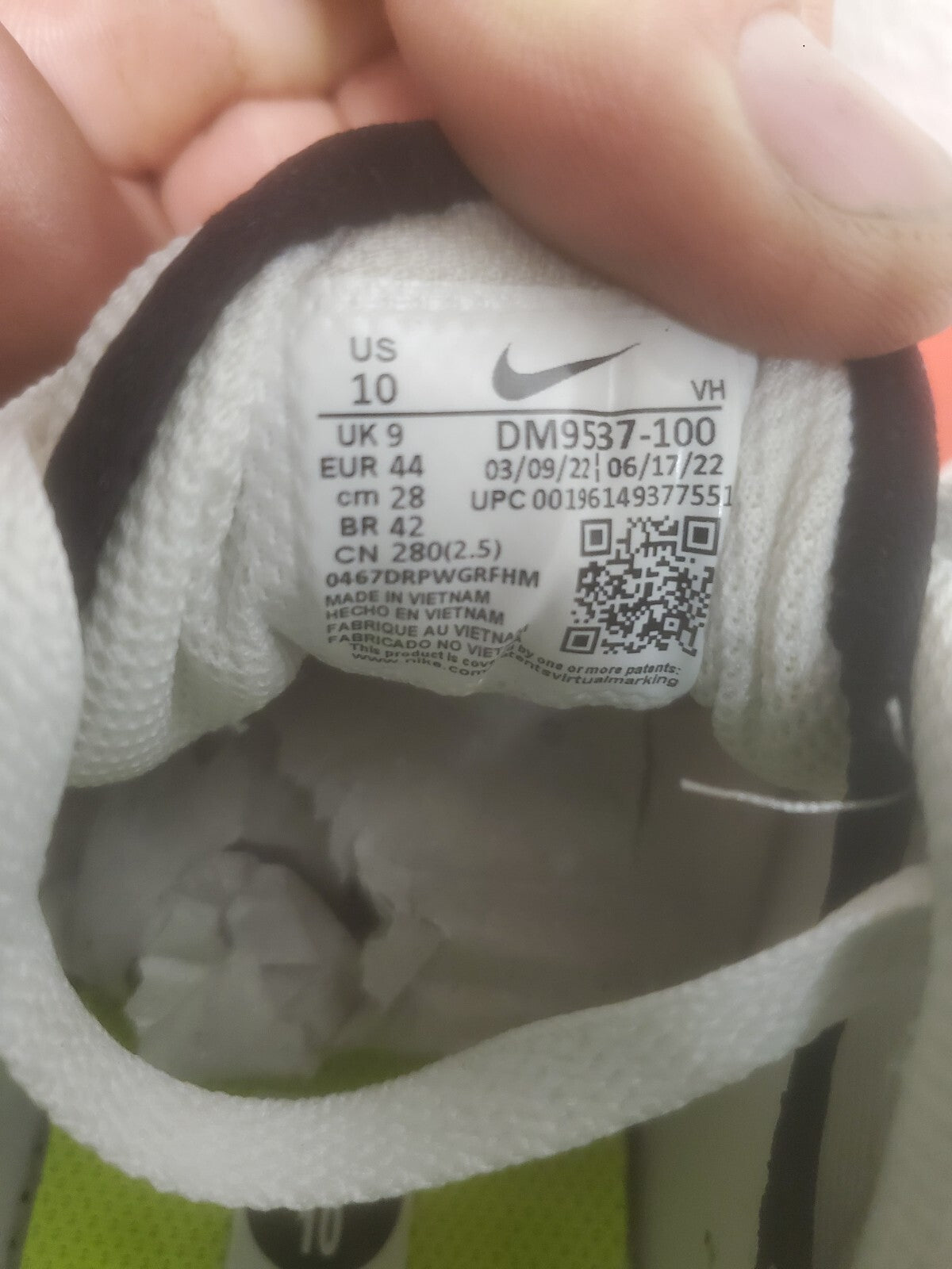 Nike Air Max Systm White/ Black Volt Sneaker Size 10 #0244