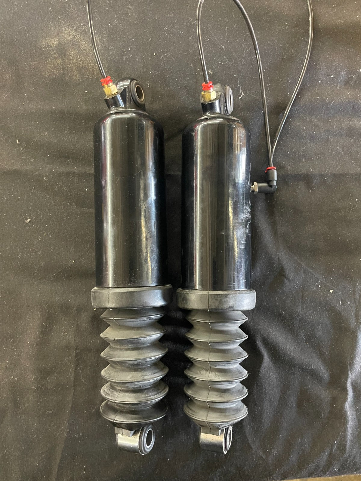 Harley-Davidson Touring Low Profile Rear Shock Suspension Kit 54565-97c
