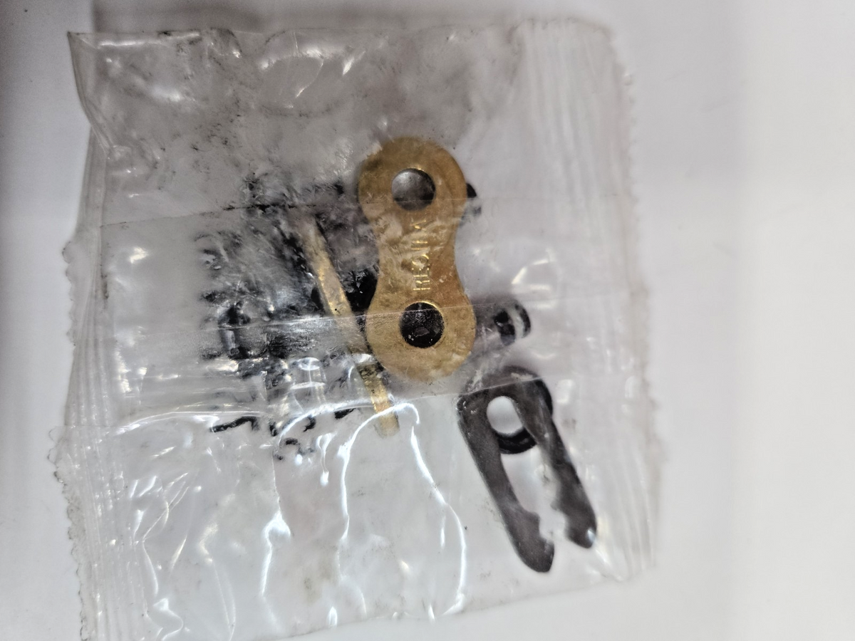 REGINA 525 ZRT Series Z-Ring Clip Master Connecting Link (Gold) #1164