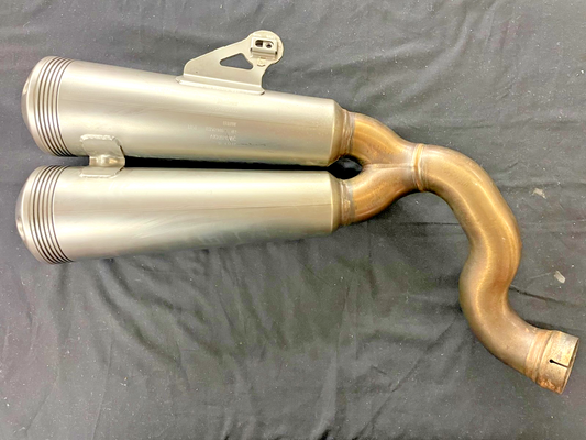 2014 - 2020 BMW R9T R NINE T AKRAPOVIC OEM EXHAUST MUFFLERS #0229