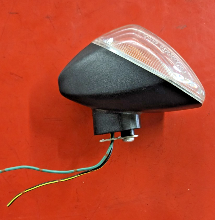 06 07 08 KAWSAKI NINJA 650 ER6N RIGHT REAR TURN SIGNAL OEM W/BULB #0574