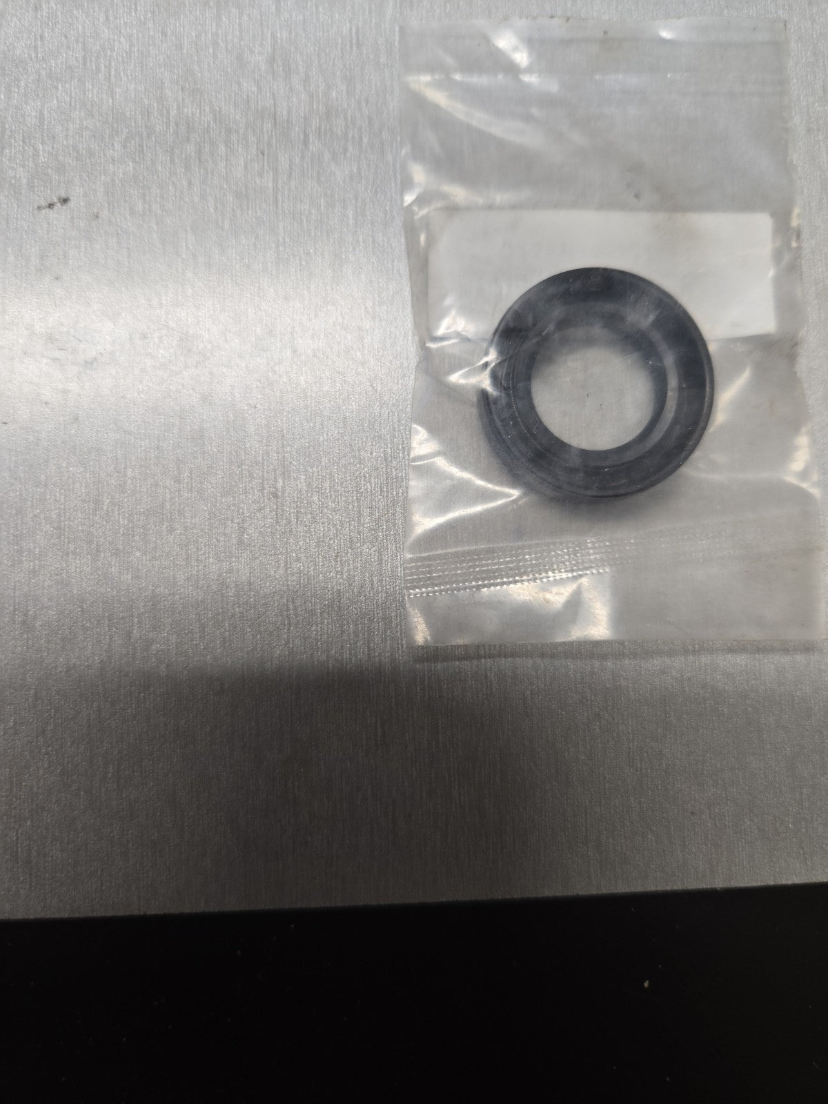 Honda CB550 Oil Seal (18 x 29 x 7) Double Lip 91204-286-003 #1123