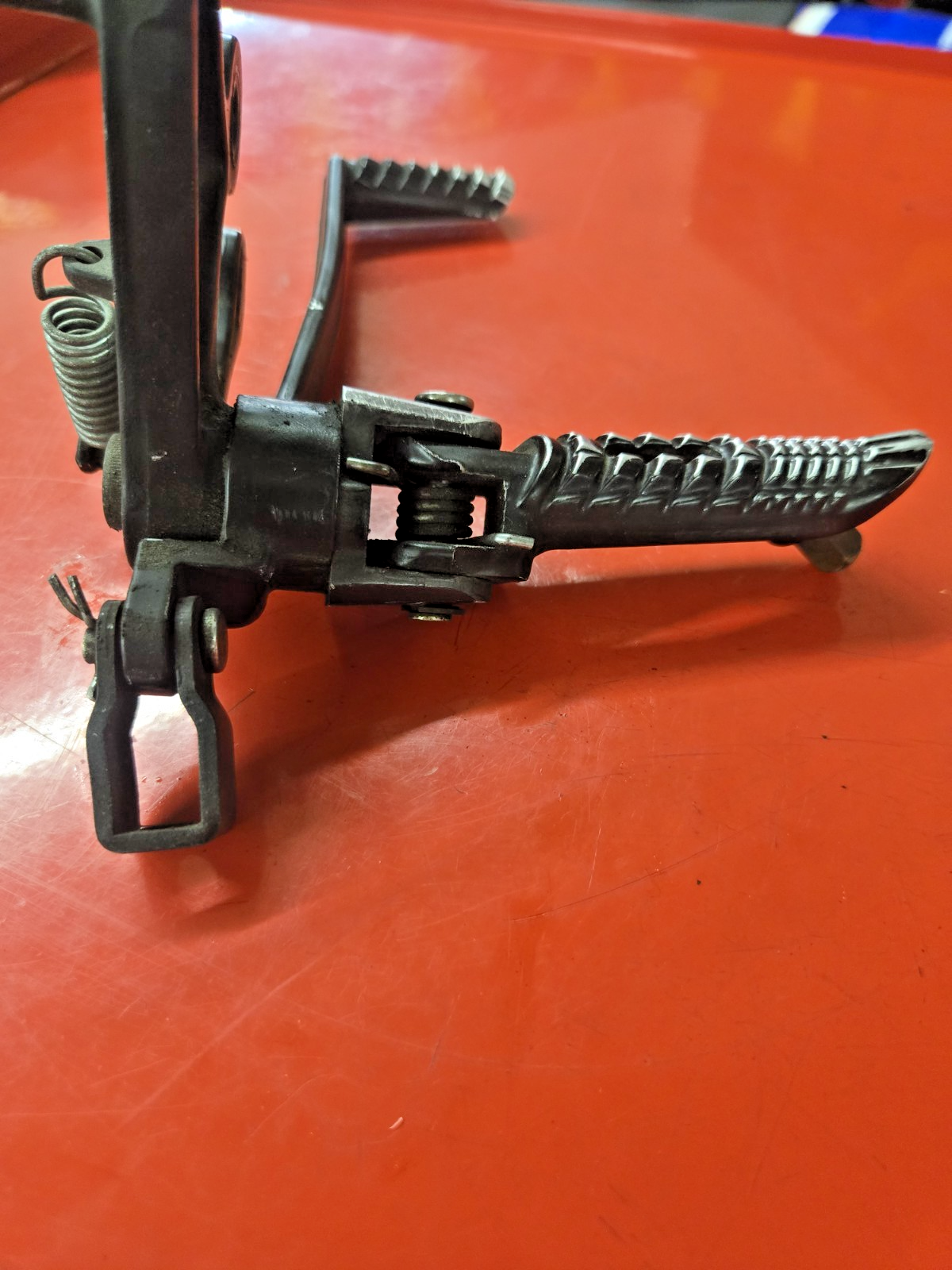 Suzuki GSXR 600 750 GSXR600 2015 Front Right Rearset Foot Peg Rest Bracket #0618