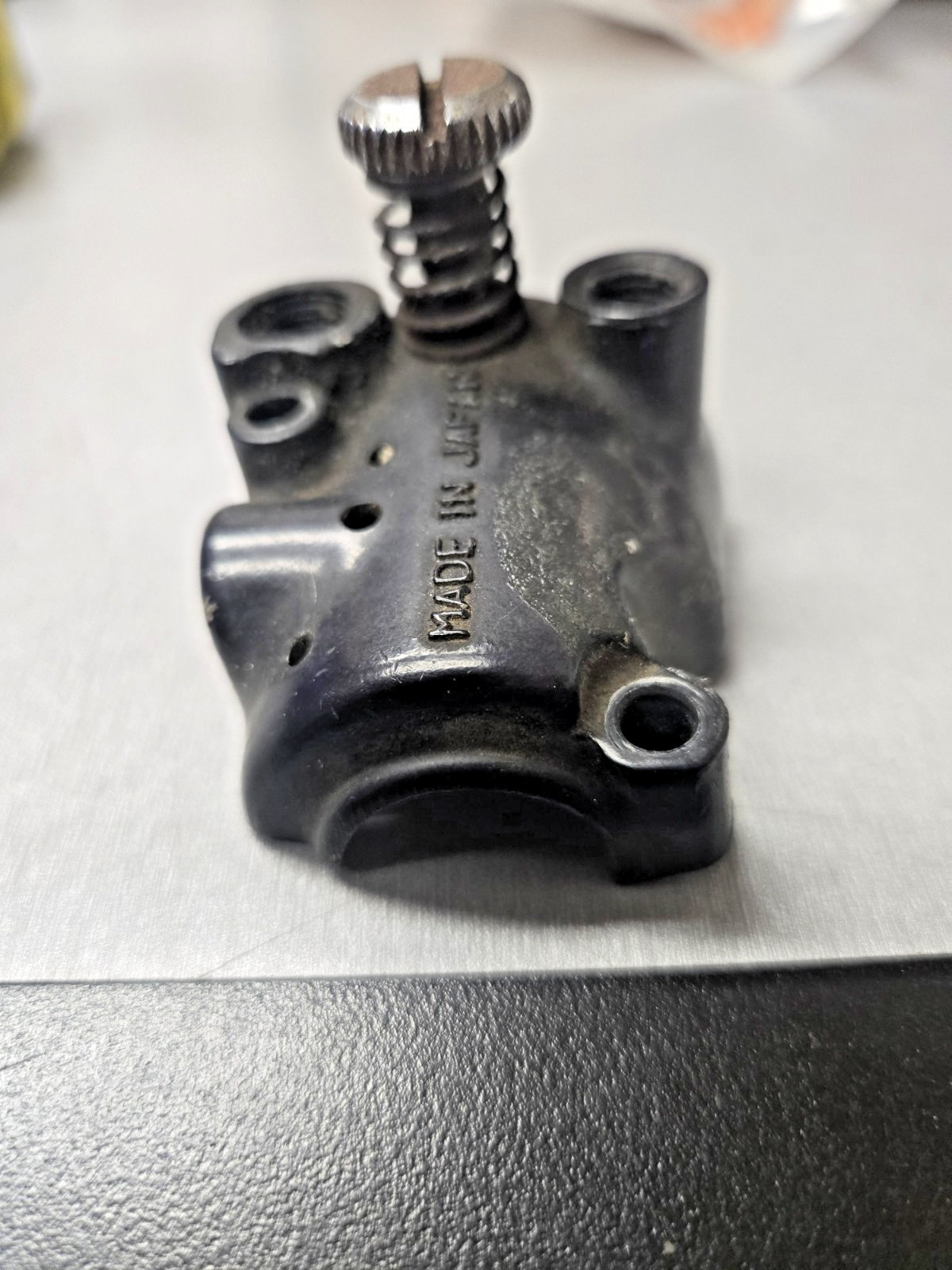HONDA CB550 CB500 CB350 THROTTLE CASE SHELL BOTTOM OEM  #0648