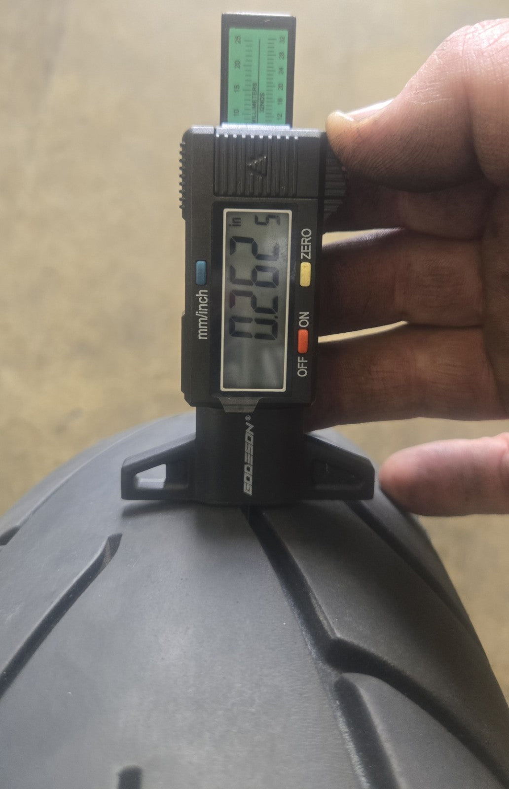MICHELIN COMMANDER II BSW 150 80 16 77H REAR 2024  95%  IT HAS A PATCH