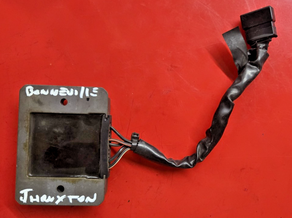 2014 Triumph Bonneville T100 SE Regulator Rectifier Voltage GUARANTEED #0620