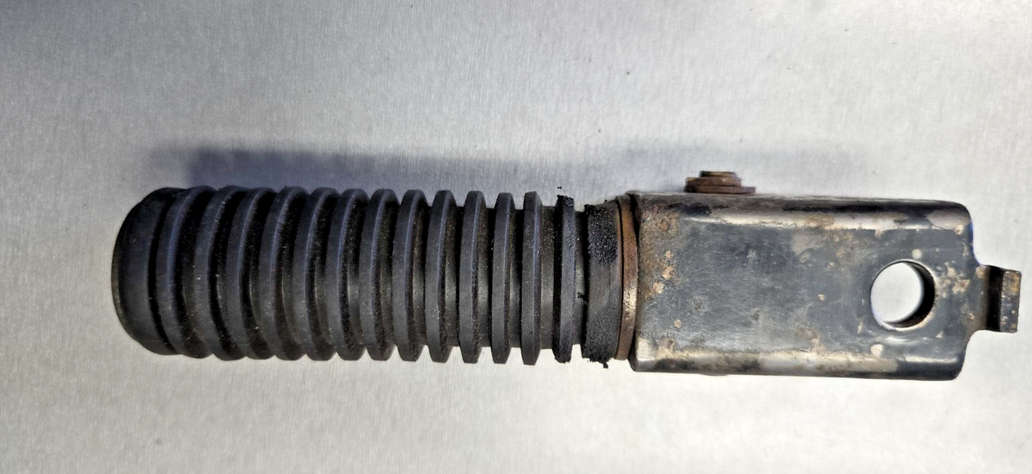 1975 Honda CB500T CB 500 Twin H379-1 rear passenger foot peg #0590