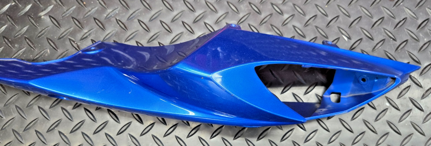SUZUKI GSXR 600 750 LEFT Rear TAIL Faring Cover 47211-14J  #0868