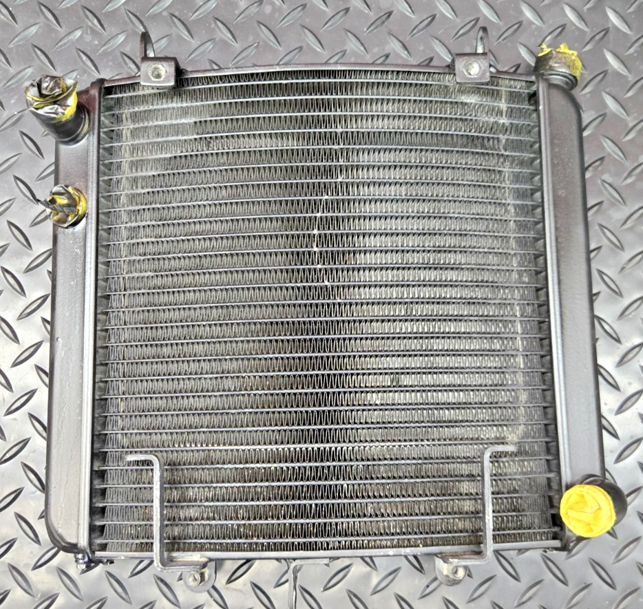 KTM 950 OEM RADIATOR  FIT ALL MODELS NO LEAKS #0774