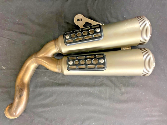 2014 - 2020 BMW R9T R NINE T AKRAPOVIC OEM EXHAUST MUFFLERS   #0229