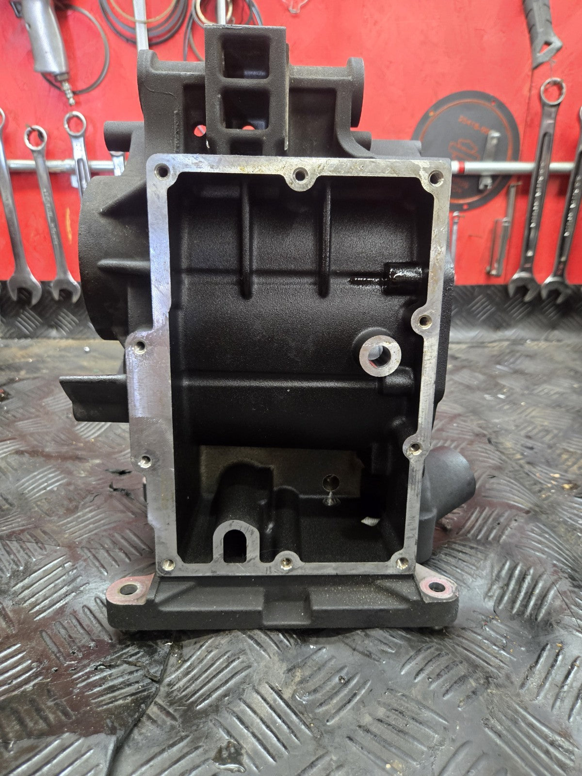 Harley Davidson Dyna 6 Speed Transmission Case Housing Used #0509