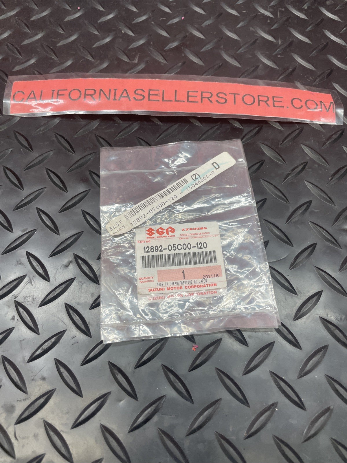 Qt 1  Suzuki OEM Part 12892-05C00-120 SHIM TAPPET (T:1.20)  #1068