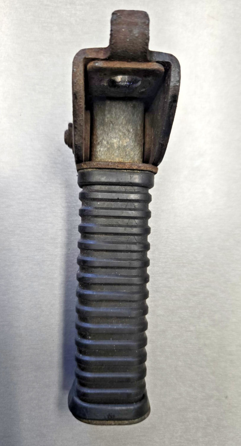 1973 1974 Honda CB550  OEM passenger foot peg #0589
