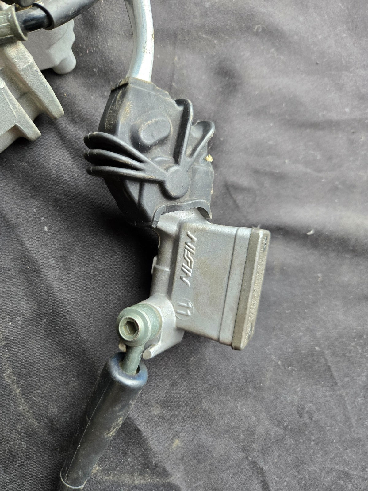 2006 YAMAHA WR450F OEM NISSIN FRONT BRAKE CALIPER MASTER CYLINDER HOSE  #0081