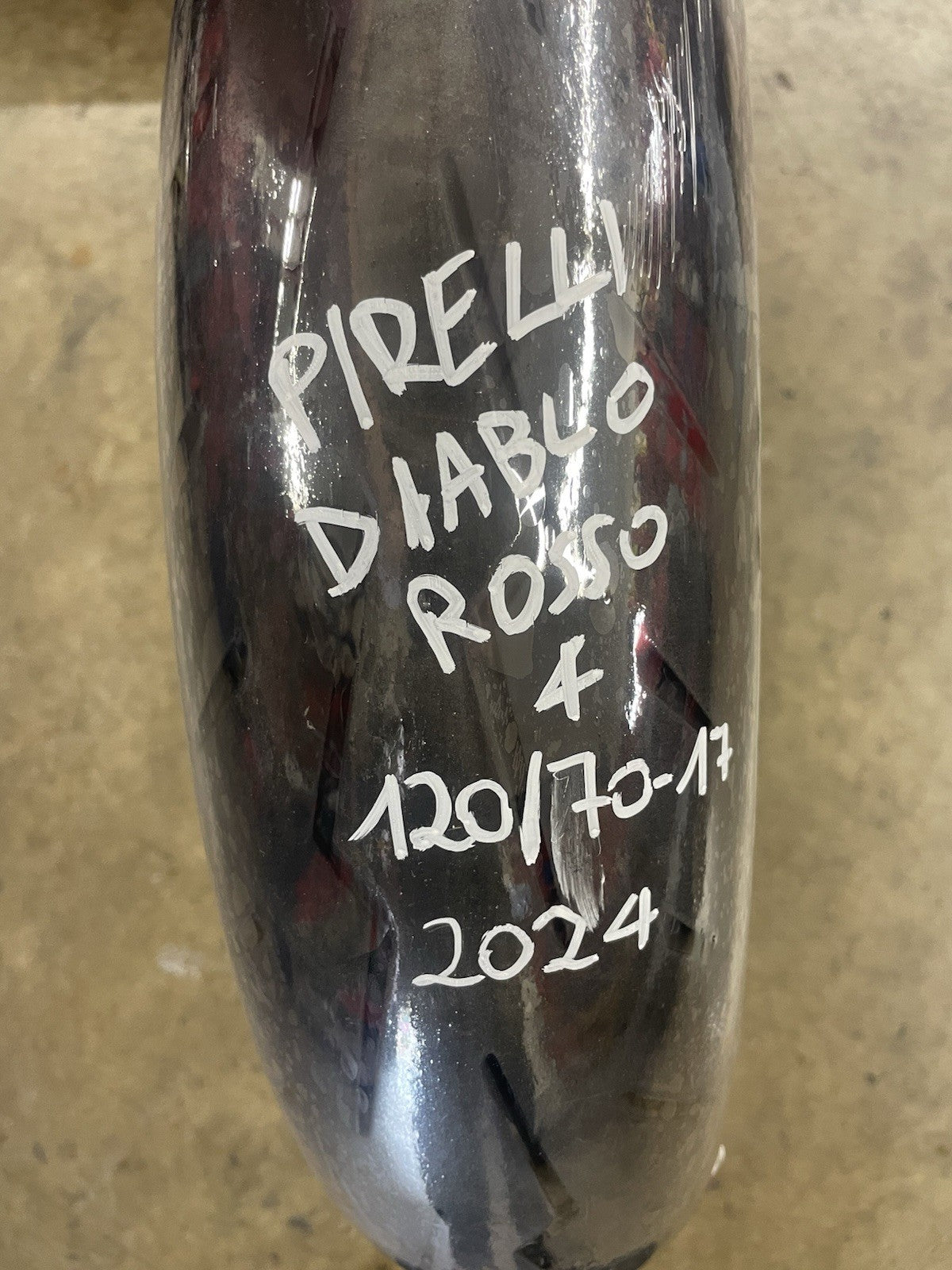 Diablo Rosso IV 2024 Front Tire 120/70-17 58W Radial - USED