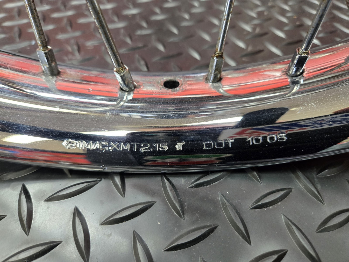 HARLEY DAVIDSON 43445-05 21 x 2.15 Front Wheel Rim Softail Standard FXSTI #0521