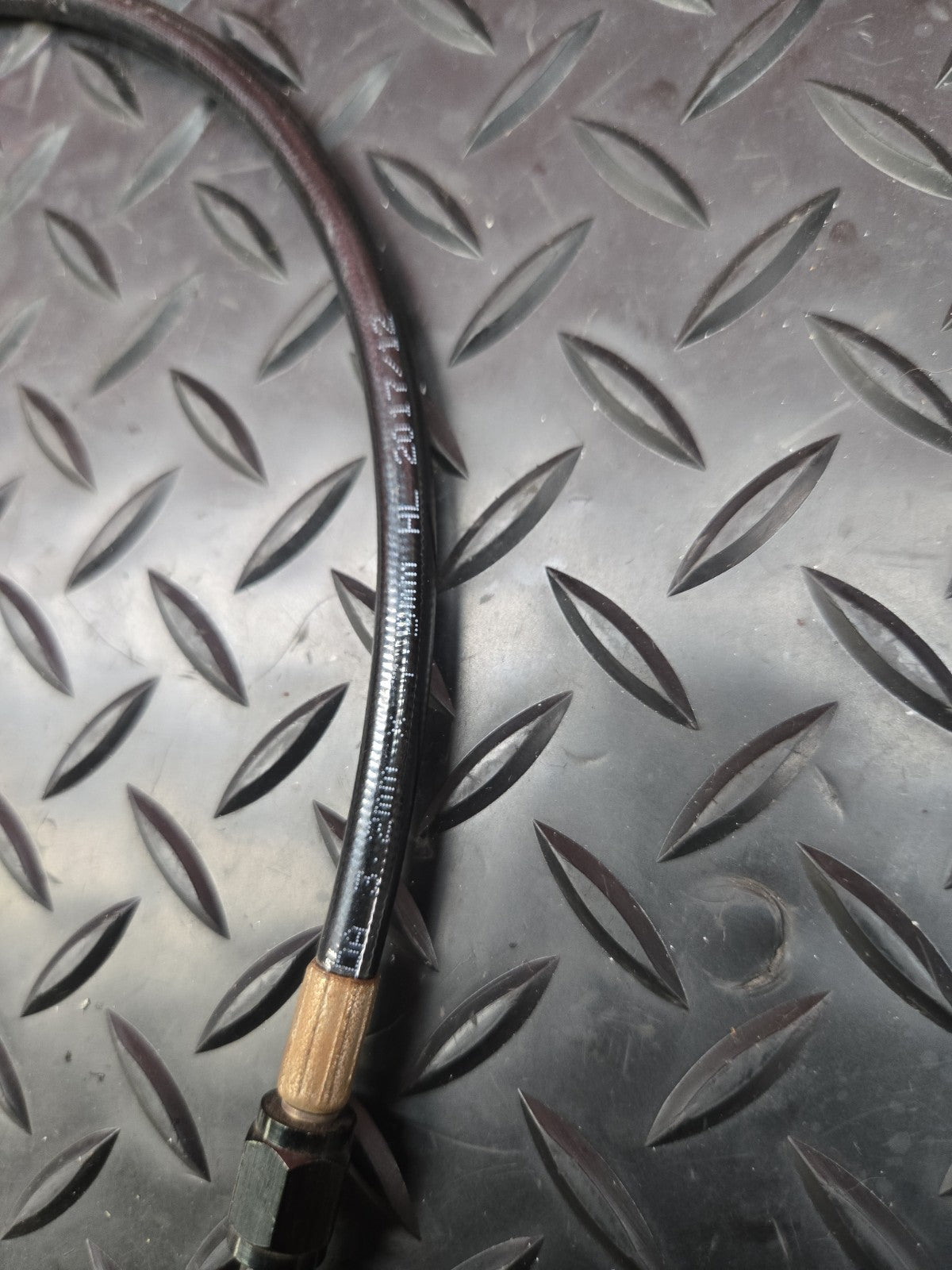 24"  Braided Brake Line Hose Black Aluminum Banjos Adjustable #1360