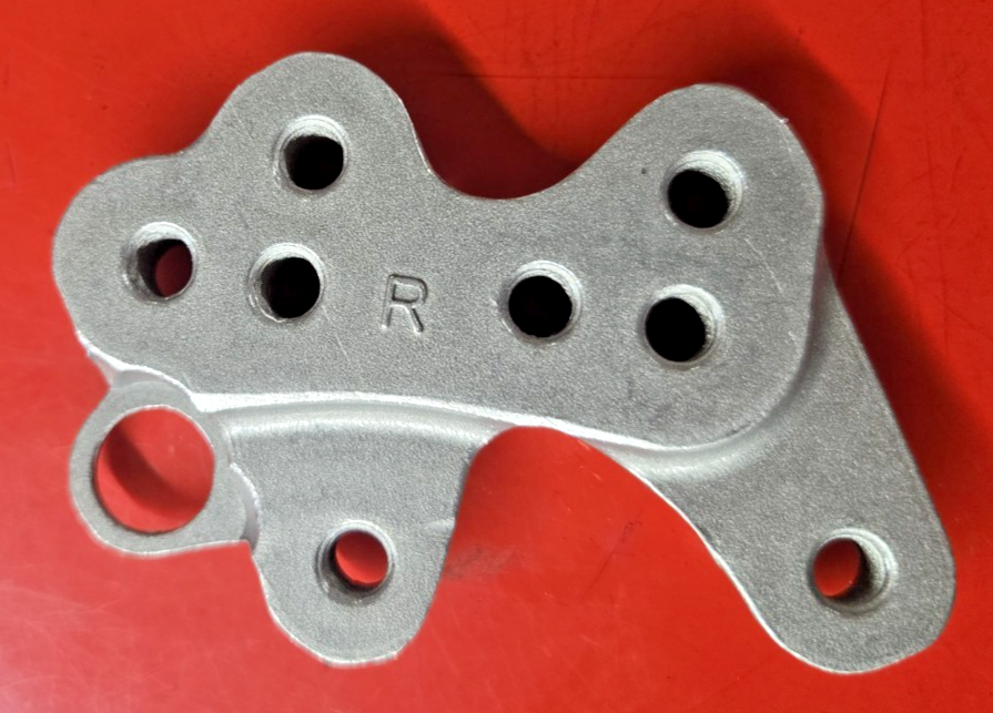 2015 Suzuki GSXR 600 750 Rear Right Foot Peg Mount Bracket Holder  #0616