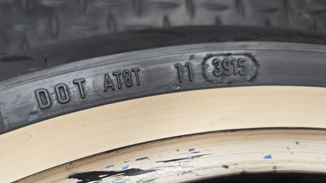 Avon Cobra Chrome Motorcycle Tire AV91 Front 120/70-21 - 68V - Whitewall #1011