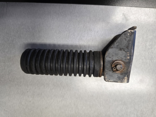 1975 Honda CB500T CB 500 Twin H379-1 rear passenger foot peg #0590