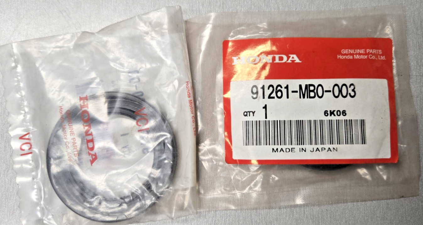 2X Honda OEM Oil Seal 34X50X7 1983-1986 VF1100C CB750A 91261-MB0-003 #0653