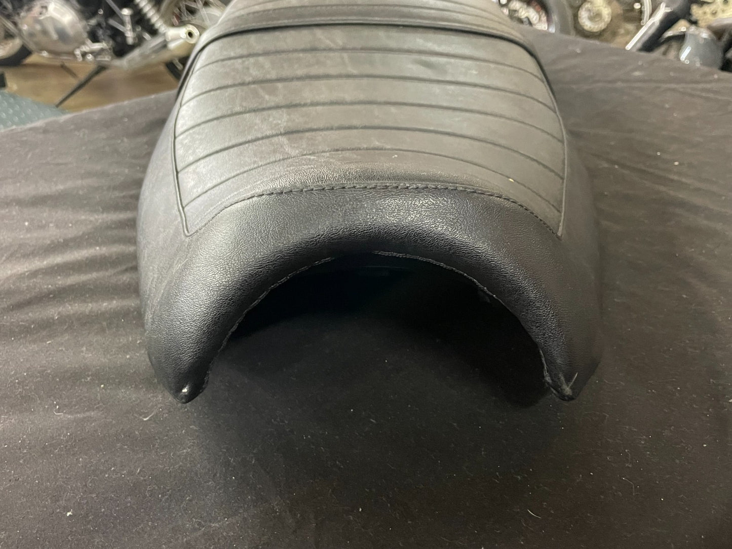 Triumph Seat, 2002-15 T100 Bonneville, OEM NOS T2301932 T230193  #0236