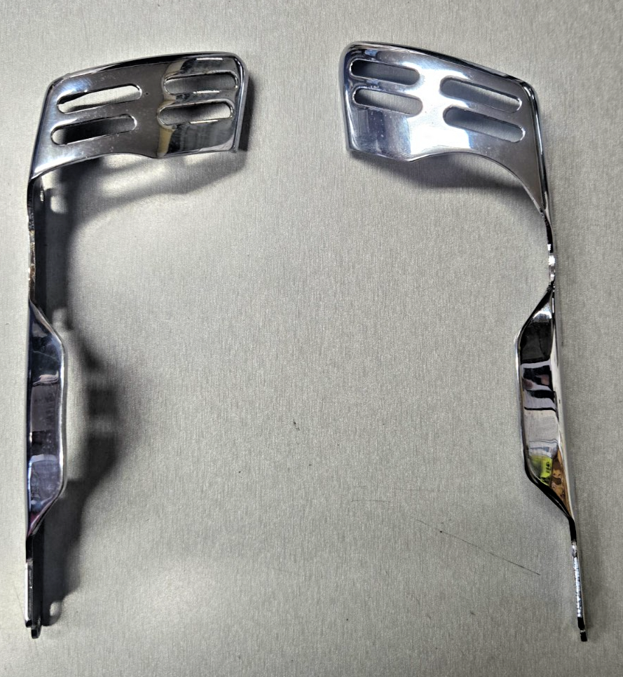 HONDA GOLDWING 1100 CARBURETOR RIGHT LEFT PLATE STAY CHROME COVER #0693
