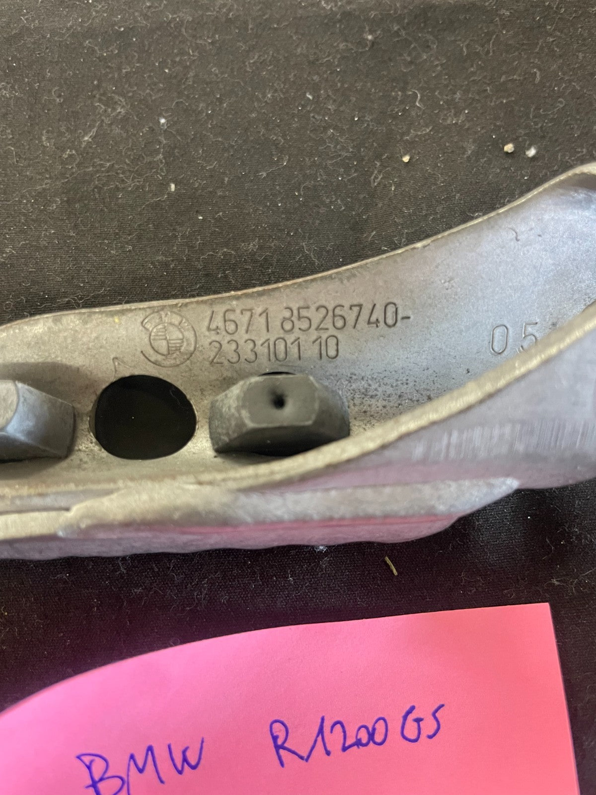 BMW R1200GS 2006 Foot peg  RIGHT R1200GS 05 06 07 46718526740   #0004