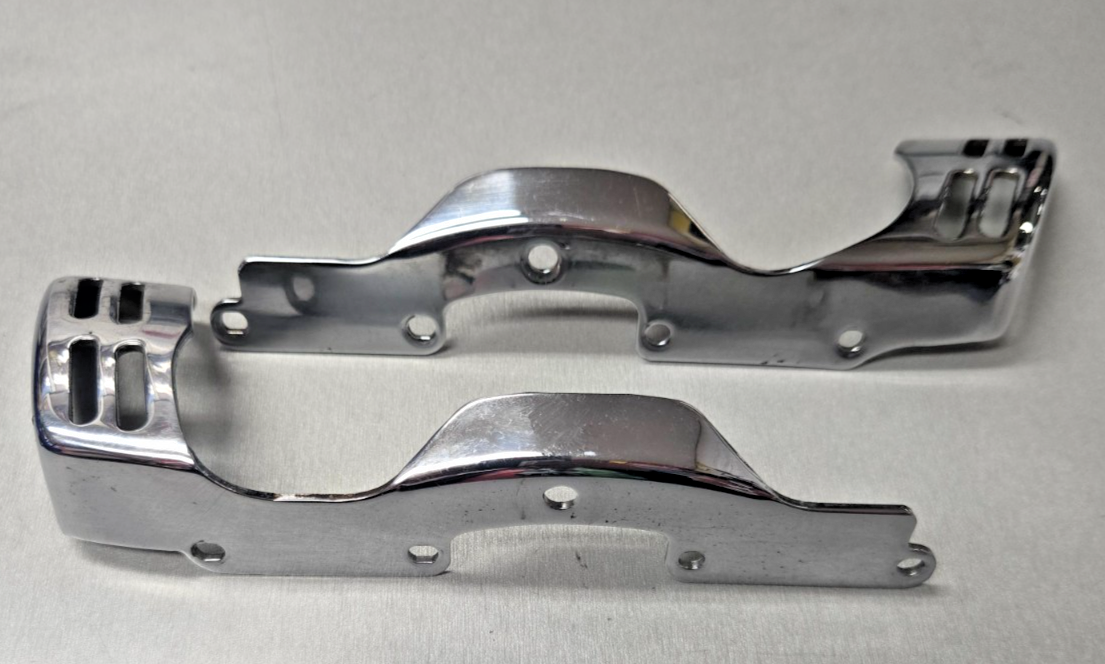 HONDA GOLDWING 1100 CARBURETOR RIGHT LEFT PLATE STAY CHROME COVER #0693