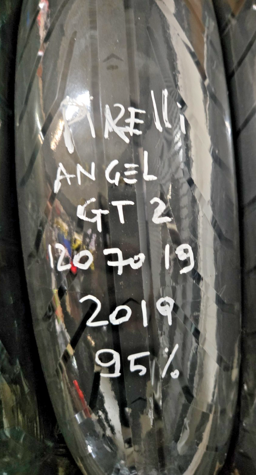 USED PIRELLI ANGEL GT 2   120 70 19  2019    95%