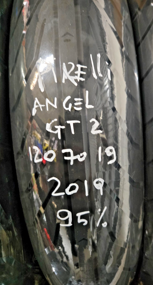 USED PIRELLI ANGEL GT 2   120 70 19  2019    95%