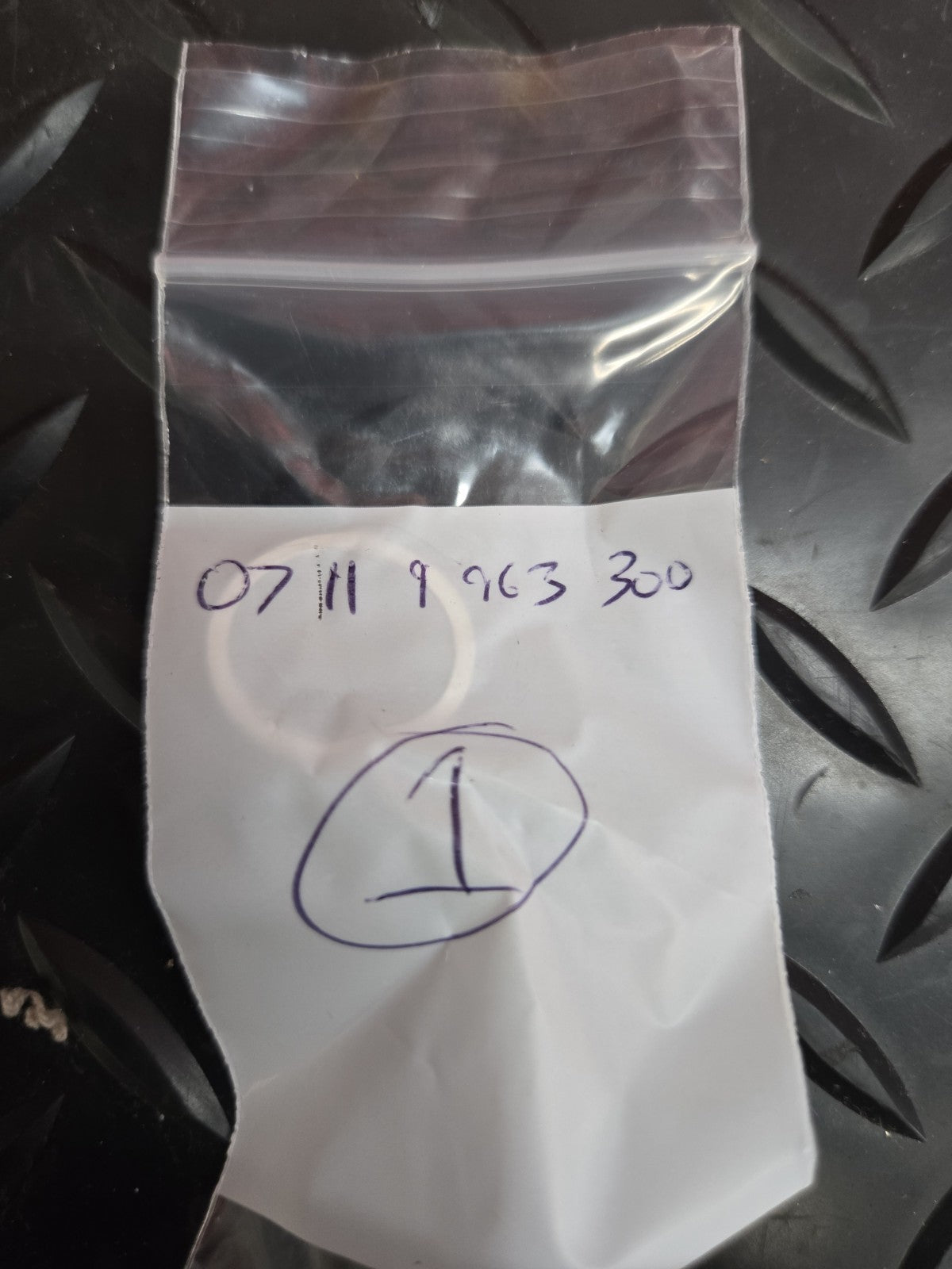 BMW oem Gasket Ring A18x22mm for Screw Plug or Oil Strainer 07119963300  #1204
