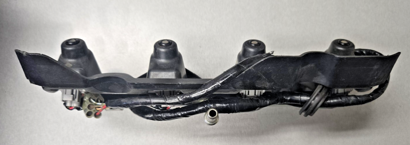 2016 YAMAHA YZF R6 OEM SECONDARY FUEL INJECTORS TOP AIRBOX GAS RAIL  #0633