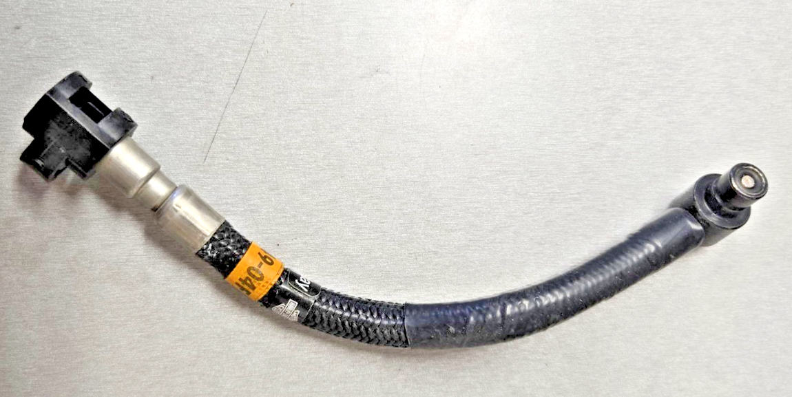 12-16 Harley Davidson FLD Dyna Switchback Fuel Line 62349-04F  #0710