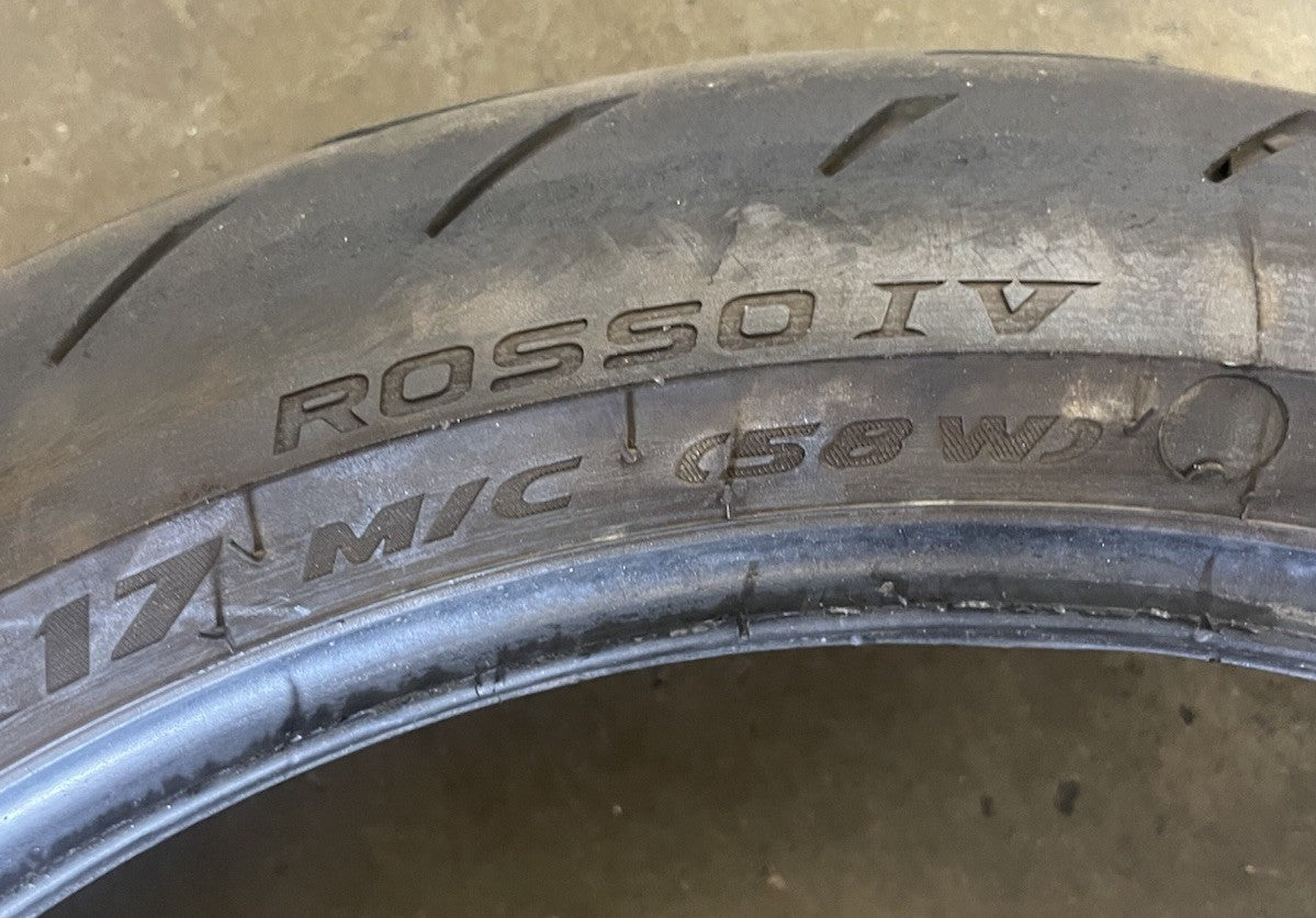 Diablo Rosso IV 2024 Front Tire 120/70-17 58W Radial - USED