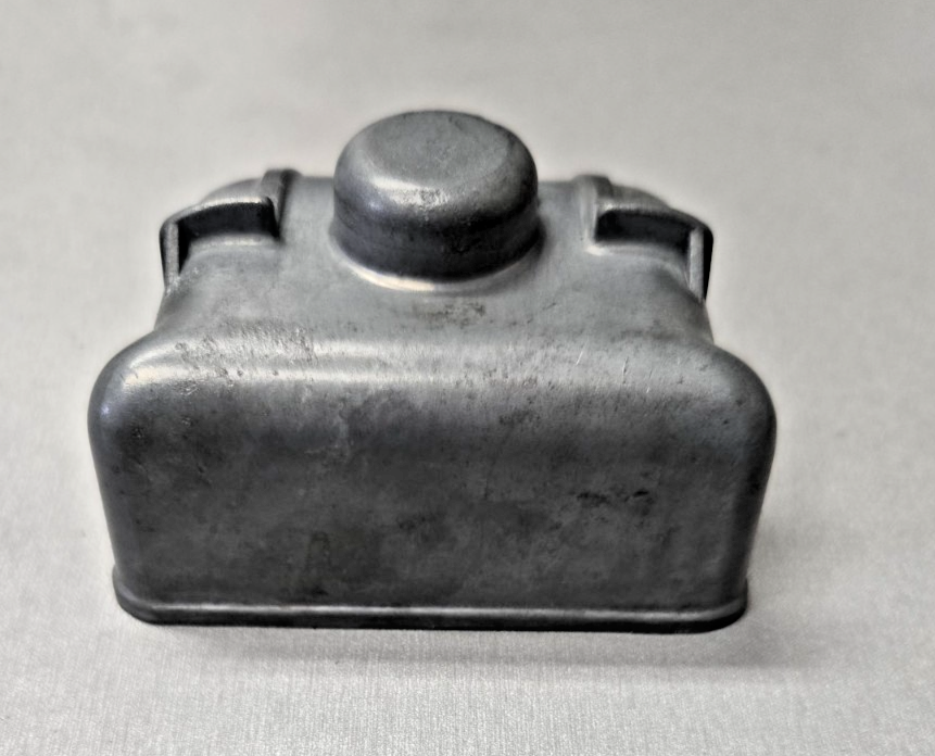 Bing CV Carburetor Right Float Bowl BMW Airhead 13 11 1 254 762 / BMW #0547