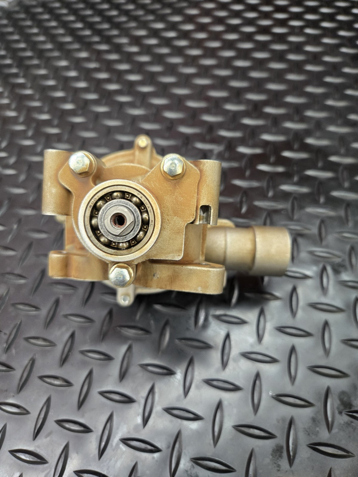 TRIUMPH OEM OIL PUMP ASSEMBLEY 1210120 STREET TRIPLE + 675 2006-12 #1002