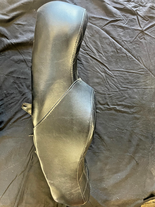 Kawasaki Vulcan VN800 ('99-'06) TRAVELCADE Diamond SEAT KING AND QUEEN #0268