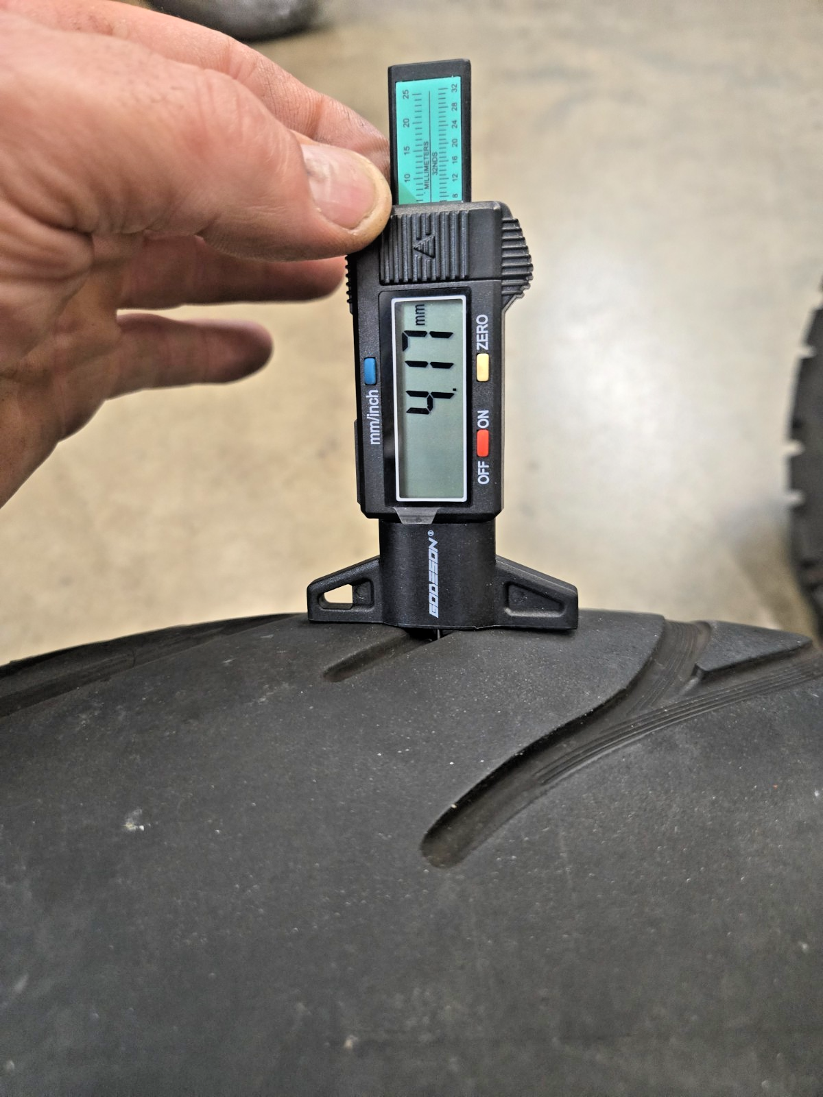 Michelin Commander III 200/55-17 Rear Tire Cruiser 2022  90%