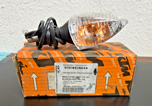 KTM 390 OEM Blinker  TURN SIGNAL  90514526044 #0389