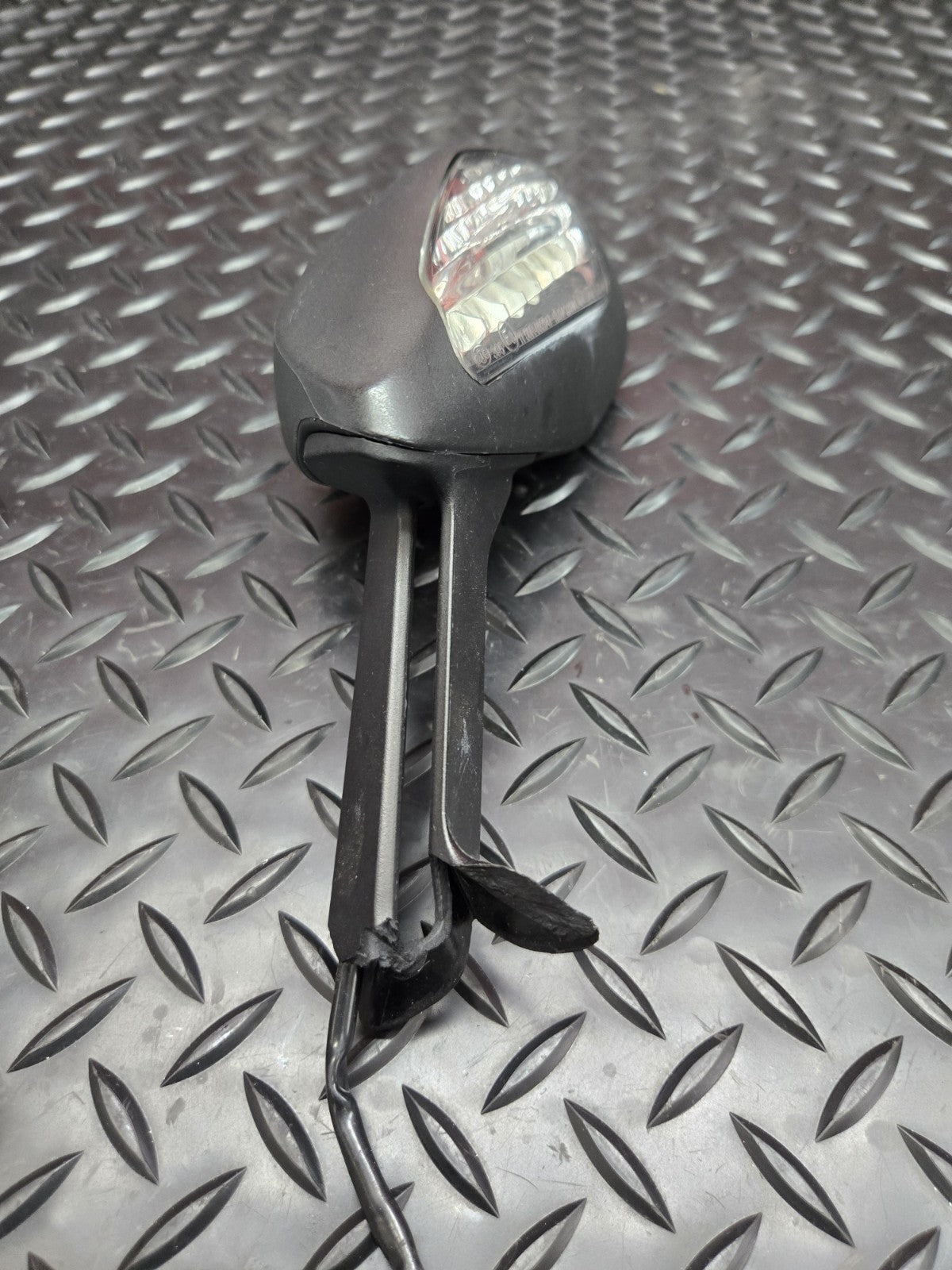 Ducati Panigale 899 959 1199 1299 OEM LEFT Mirror Turn Signal Assembly #0845