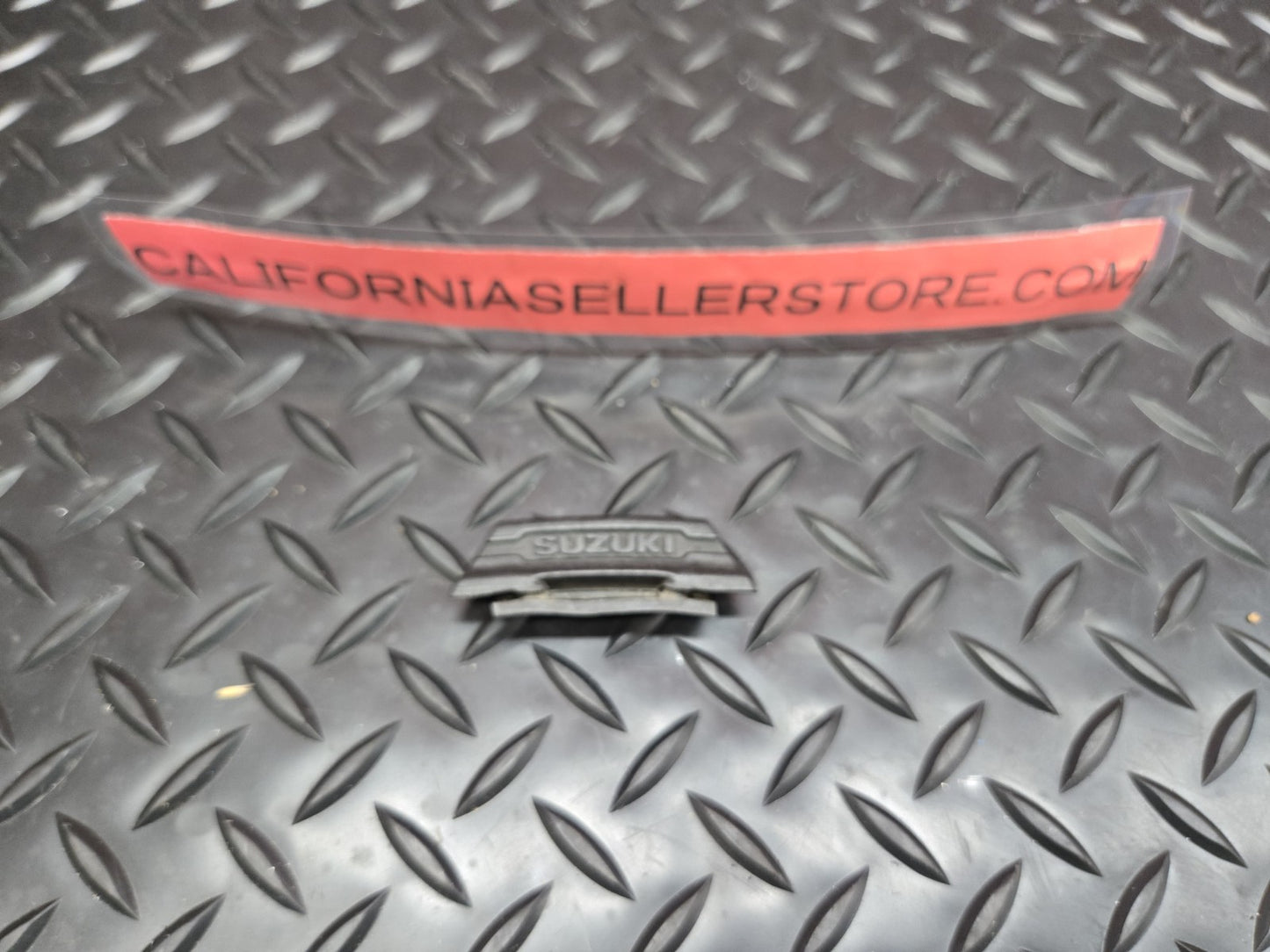Suzuki OEM Part 44546-44H00 RUBBER FUEL TANK FRONT #0863