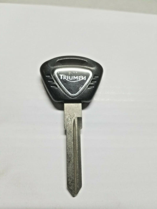 TRIUMPH MOTORCYCLE KEY BLANK T100 BONNEVILLE 2001 TO 2016 BLACK  NO M/CHIP #0223