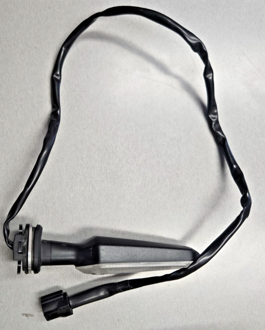 Yamaha XSR700 Genuine Rear Flasher Light - Bat-83330-10-00  #0562
