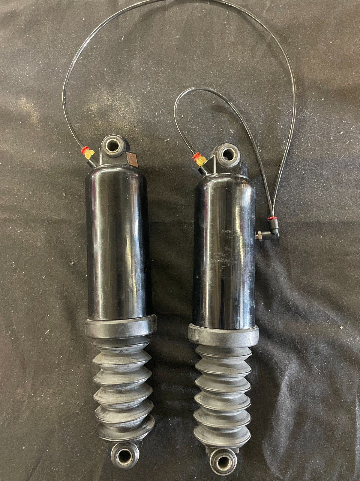 Harley-Davidson Touring Low Profile Rear Shock Suspension Kit 54565-97c