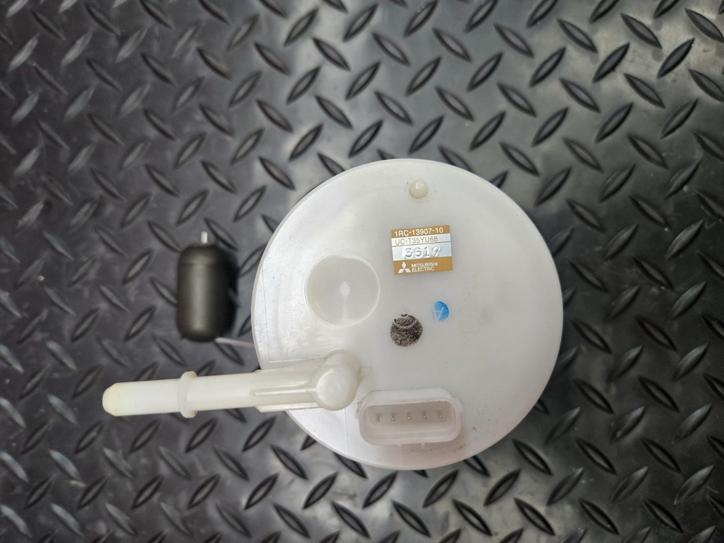 2023 Yamaha MT-09 SP XSR900 Tracer GT Fuel Pump Gas OEM   1RC-13907- 10  #0839