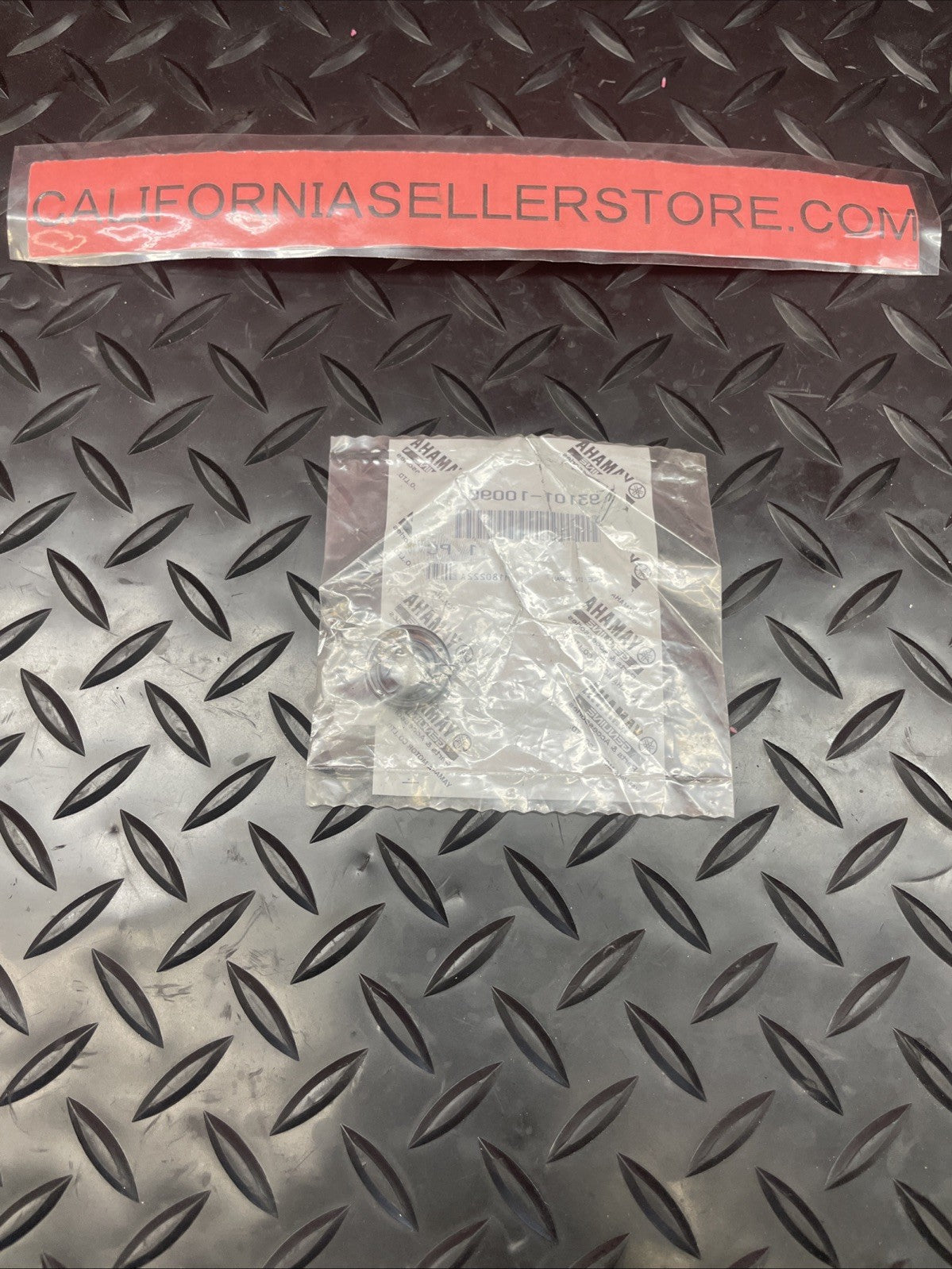 Yamaha Oil Pump Shaft Seal 93101-10090-00  #1059