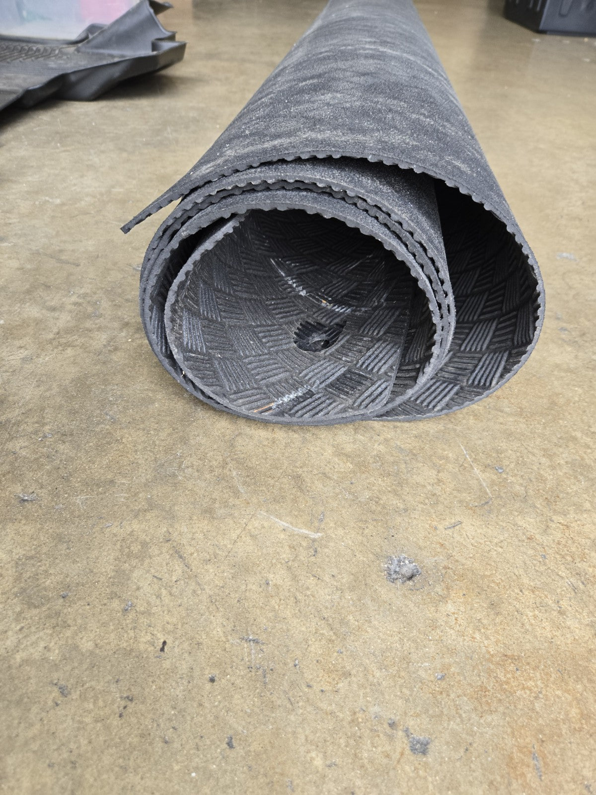 RAM PROMASTER 159 WB MARINE WOOD Floor AND PREFORMED RUBBER MAT
